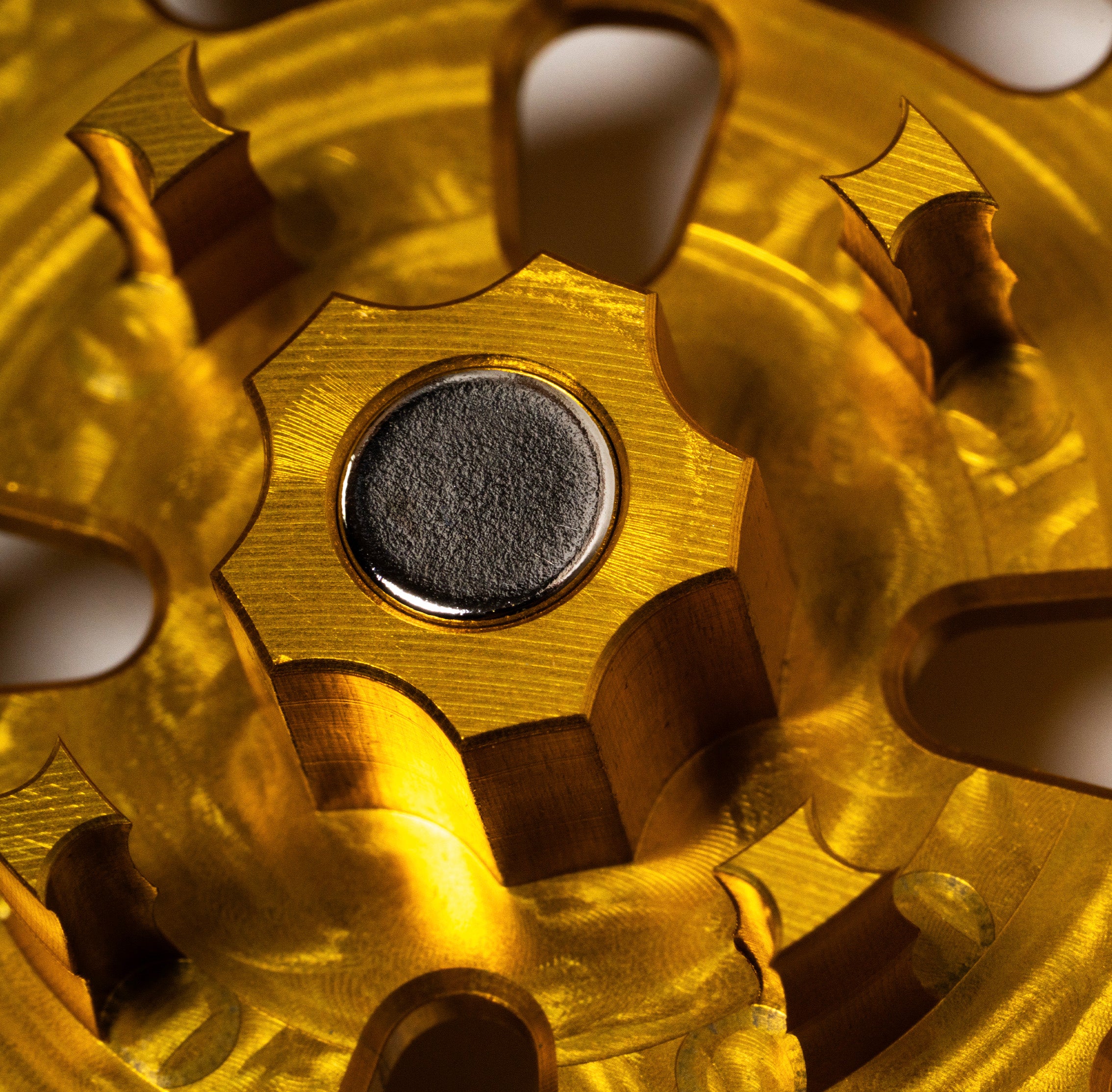 cheech-chong-alu-grinder-4-teilig-large-blau-gold-pollensieb image 8