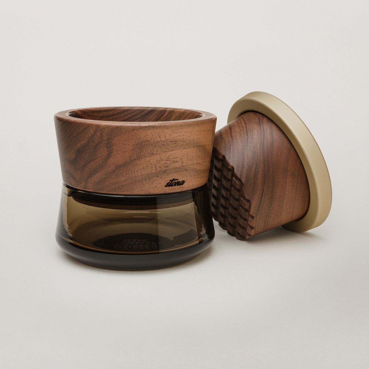 stona-grinder-black-walnut-holzgrinder-graphite image 3
