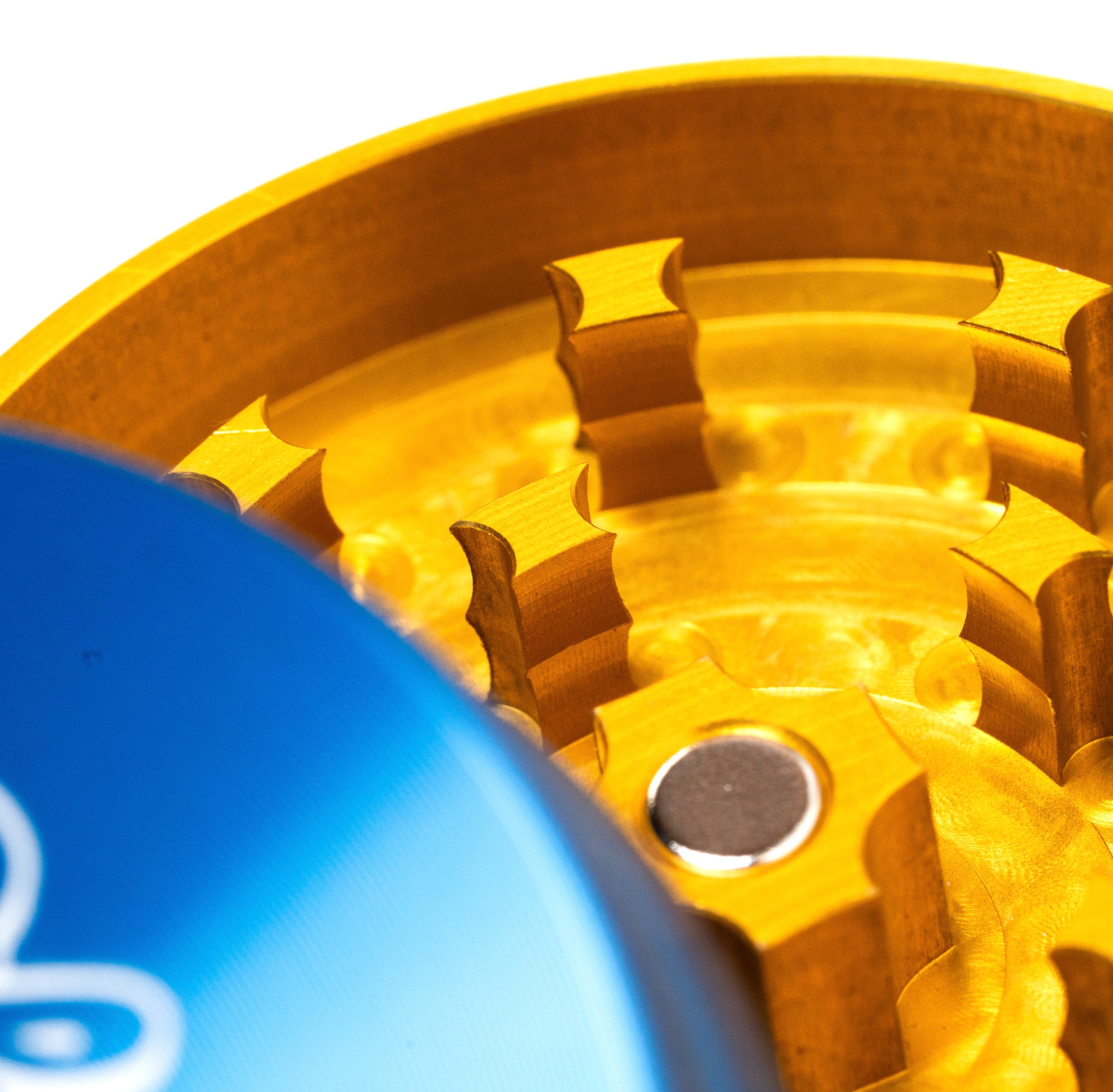 cheech-chong-alu-grinder-2-teilig-medium-blau-gold-kr-uterm-hle image 4