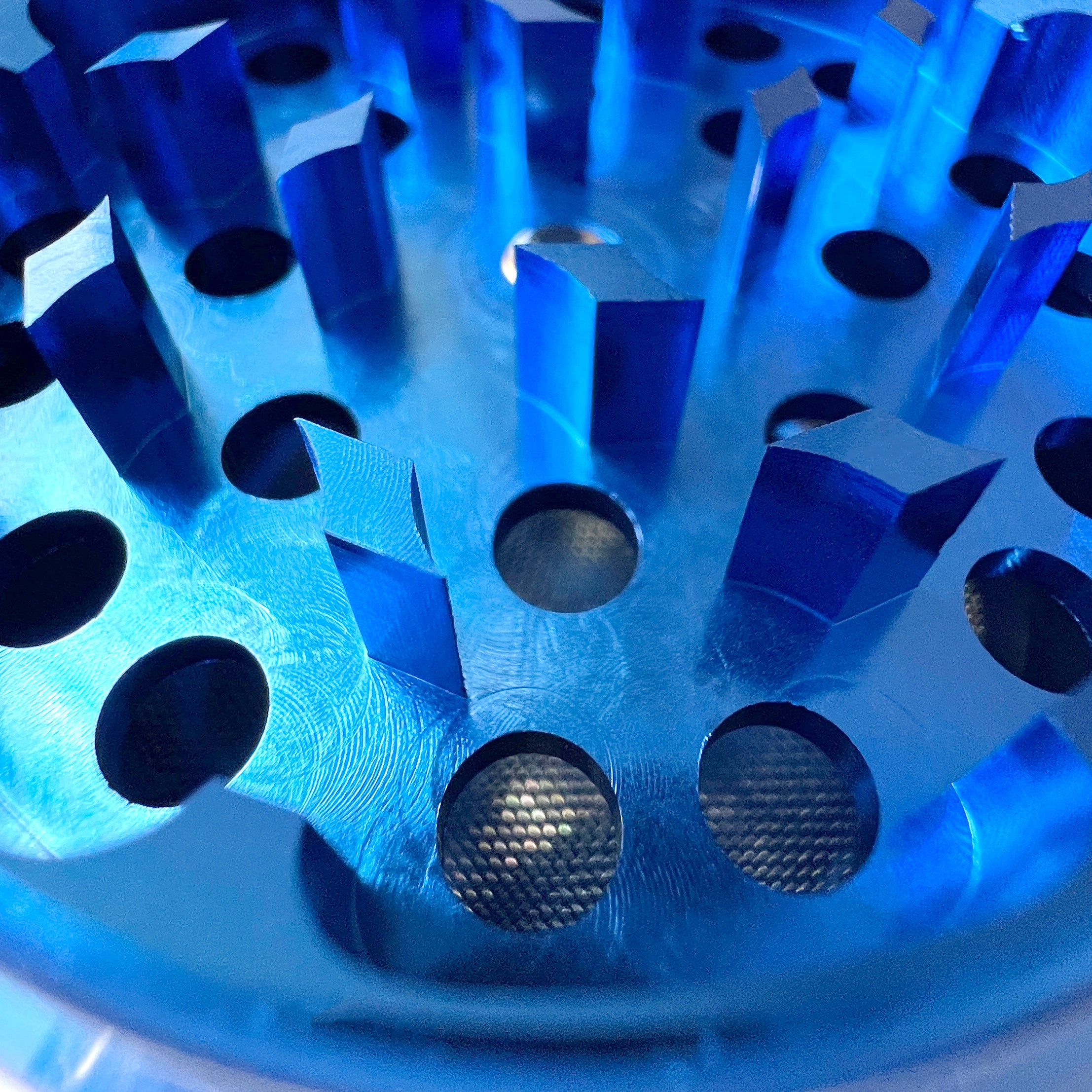 integra-boost-grinder-2-5-zoll-4-teilig-kr-uterm-hle-aluminium-mit-sieb image 5