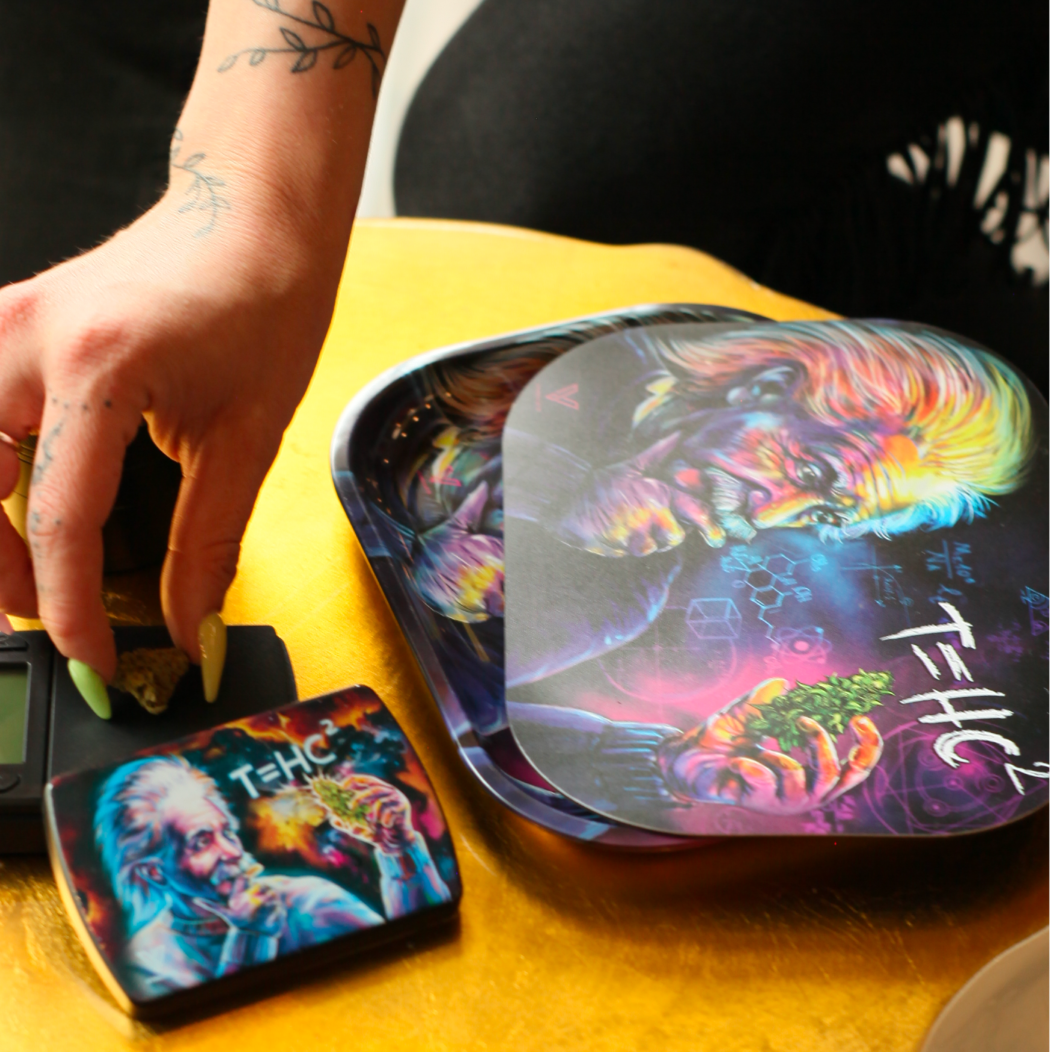 v-syndicate-roll-n-go-calavera-drehtablett-mit-deckel-mini image 7
