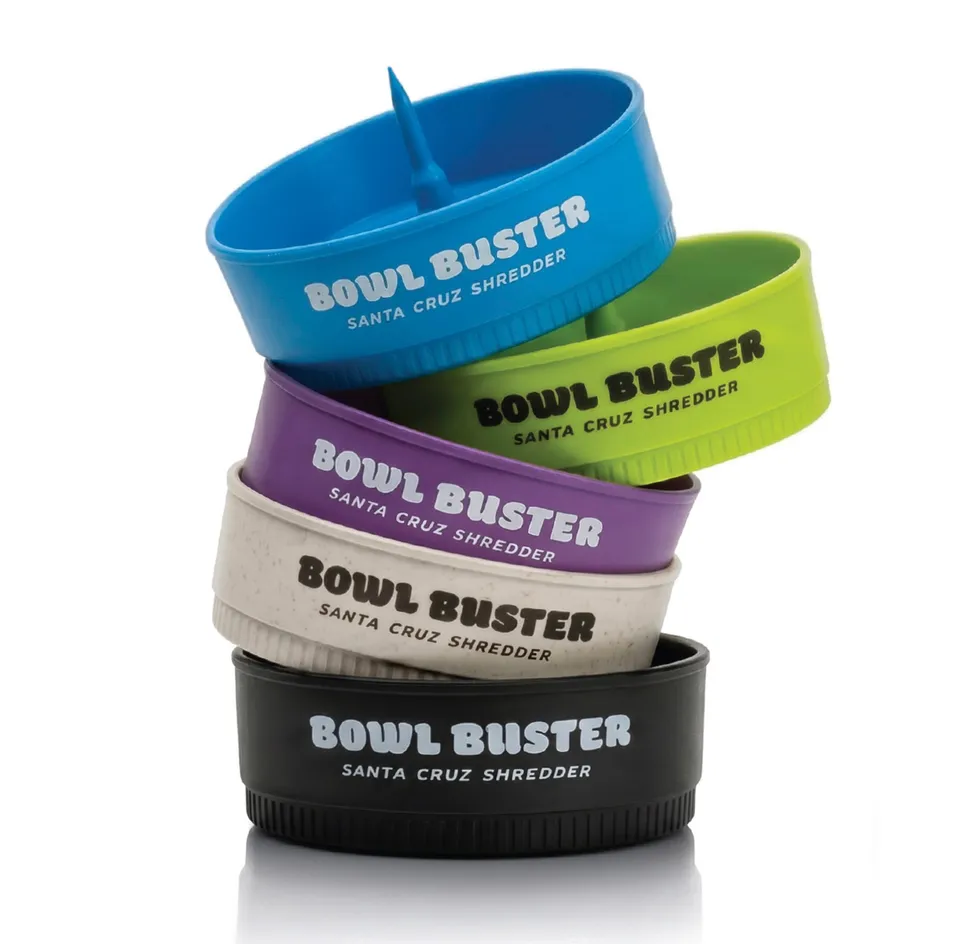santa-cruz-shredder-hemp-bowl-buster-aschenbecher-schwarz image 1