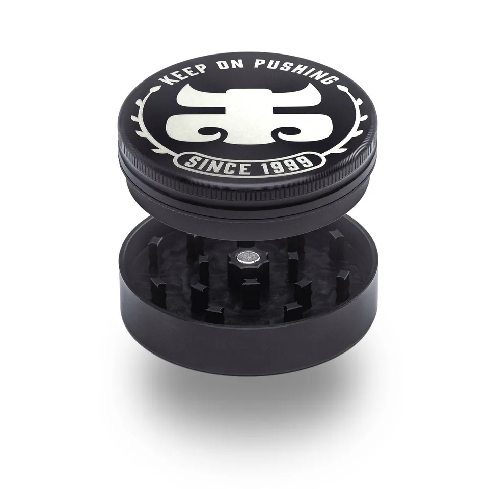 santa-cruz-shredder-signature-alu-grinder-2-teilig-medium image 1